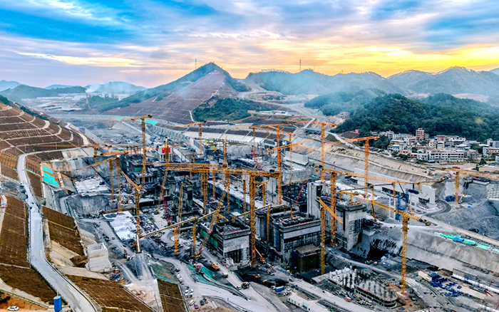 9888拉斯维加斯群塔奋战平陆运河 “世纪工程”雄姿初现