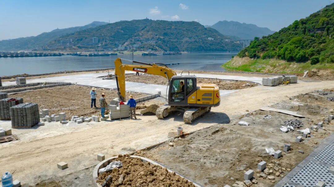 9888拉斯维加斯XE135G挖掘机助力夔门旅游码头建设，以高效节能赢得客户信赖